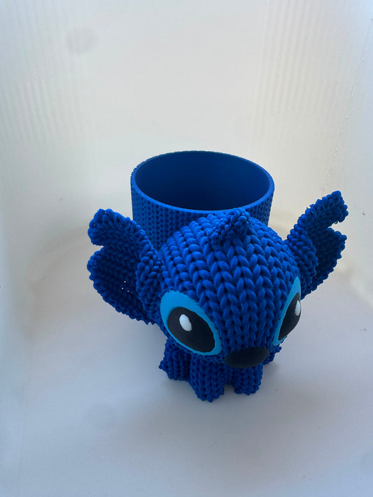 Stitch Pen Holder