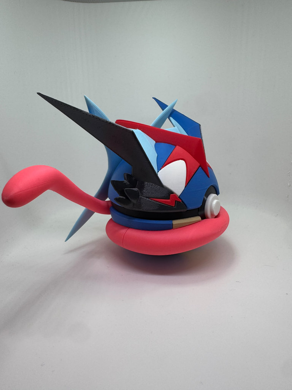 Ash-Greninja Poké Ball Display – 3D Printed Pokémon Collectible